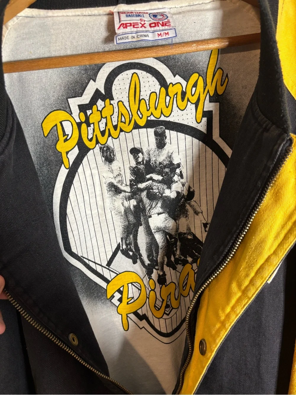 Vintage Apex One Pittsburgh Pirates MLB Bomber Jacket Medium